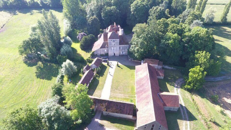 Chateau De Vesset Tréteau Esterno foto